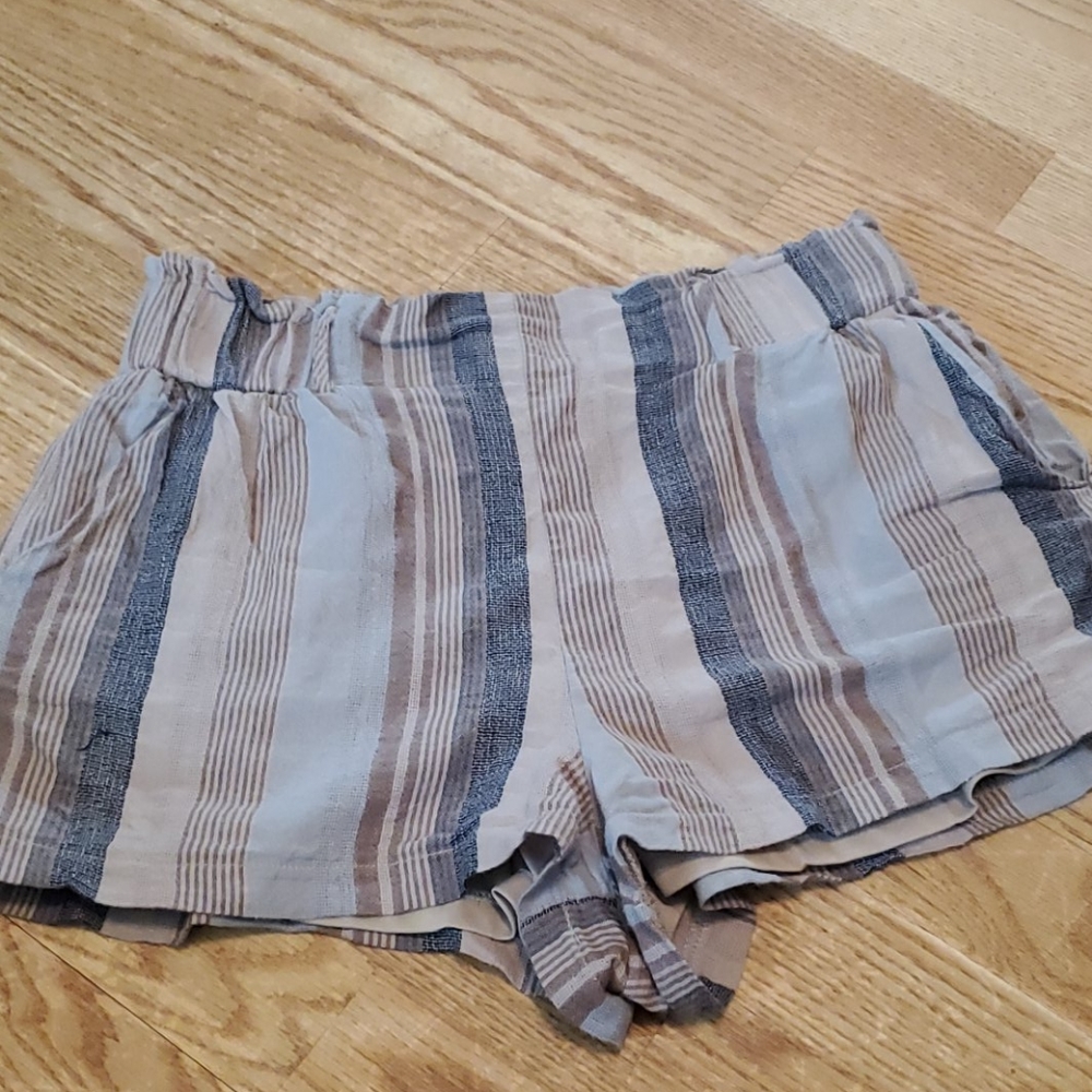 Purple snow small strip tan & blue shorts
